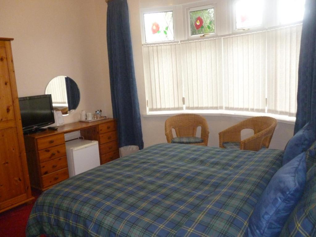 The New Inn Guest House Bridgend  Szoba fotó