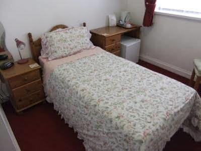 The New Inn Guest House Bridgend  Kültér fotó
